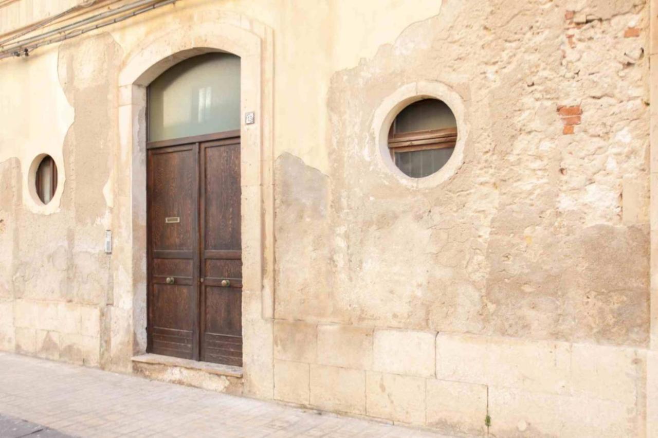 Ortigia Sunset Apartments - Xenia Sicily Villas Syracuse Exterior photo